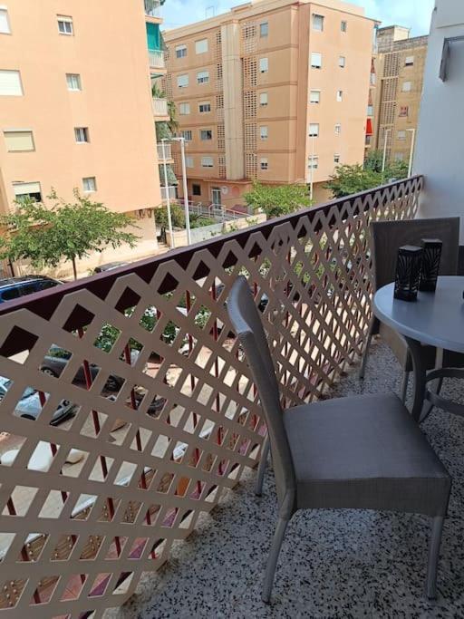 플라야 포블라 데 파르날스 La Llar45 , Relajate Junto Al Mar 아파트 외부 사진